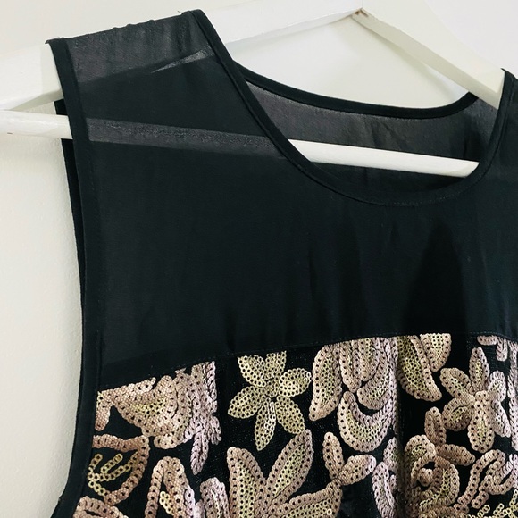 NWT Sequinned Dress - Picture 2 of 4